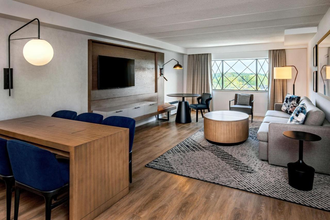 Sheraton Nashua Exterior photo